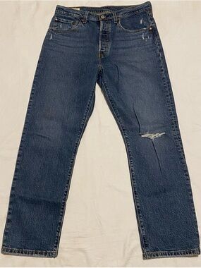 Levi's Straight Leg Dark Blue Distressed ankle Jeans